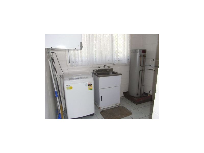 5/110 EYRE STREET, North Ward QLD 4810