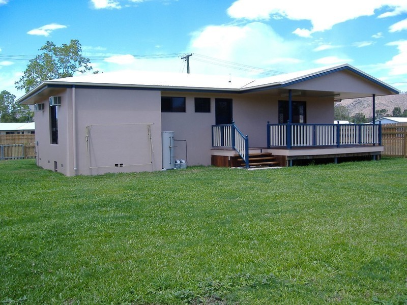 4  SIMONSEN COURT, Kelso QLD 4815