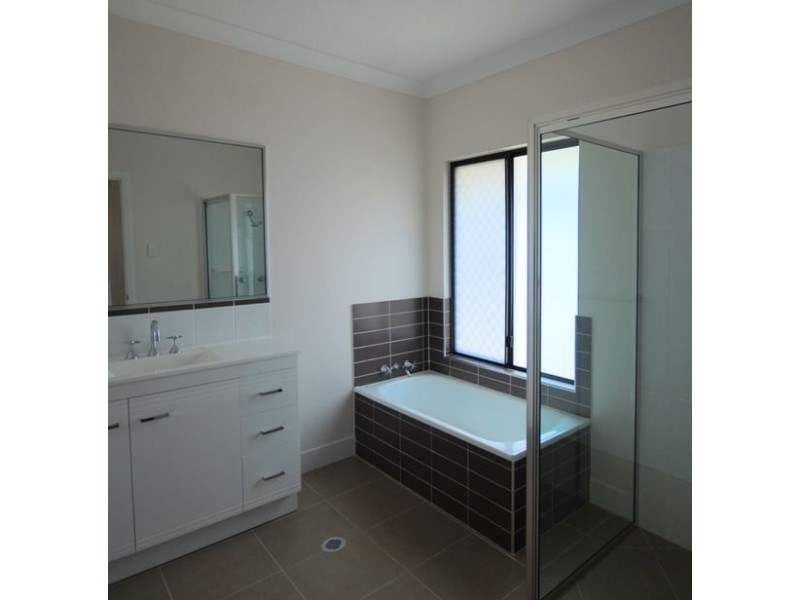 7 COORABIN STREET, Douglas QLD 4354