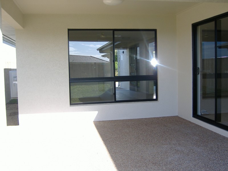 228 FRESHWATER DRIVE, Douglas QLD 4354