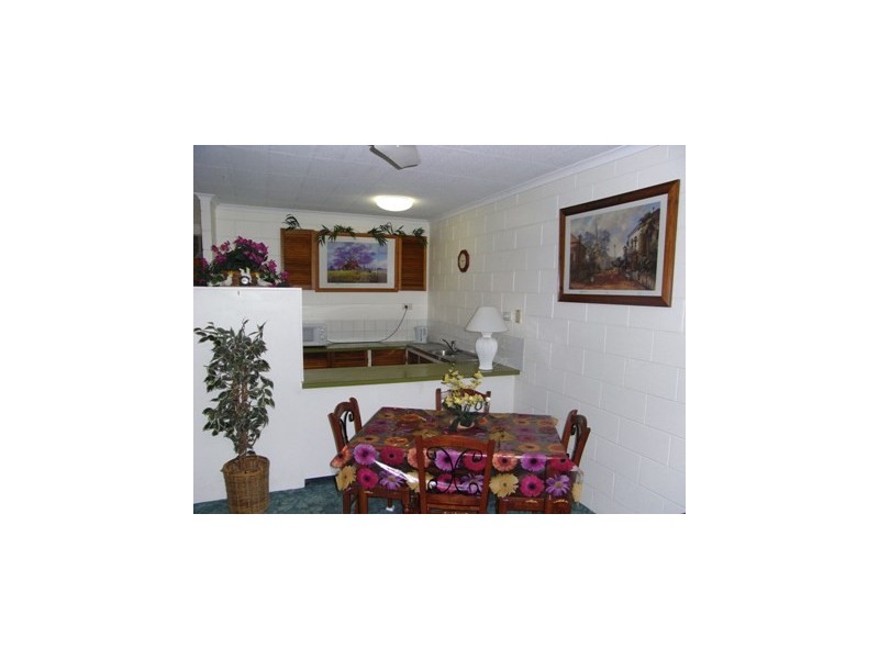 1/115 Eyre Street, North Ward QLD 4810