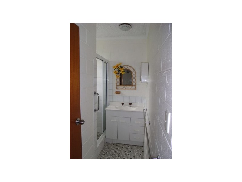 1/115 Eyre Street, North Ward QLD 4810