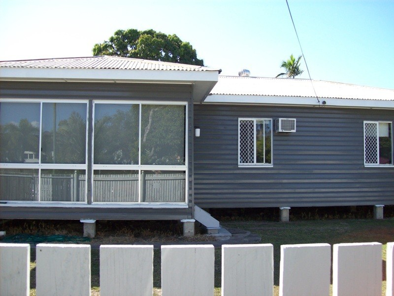 3 CARCOOLA STREET, Cranbrook QLD 4814