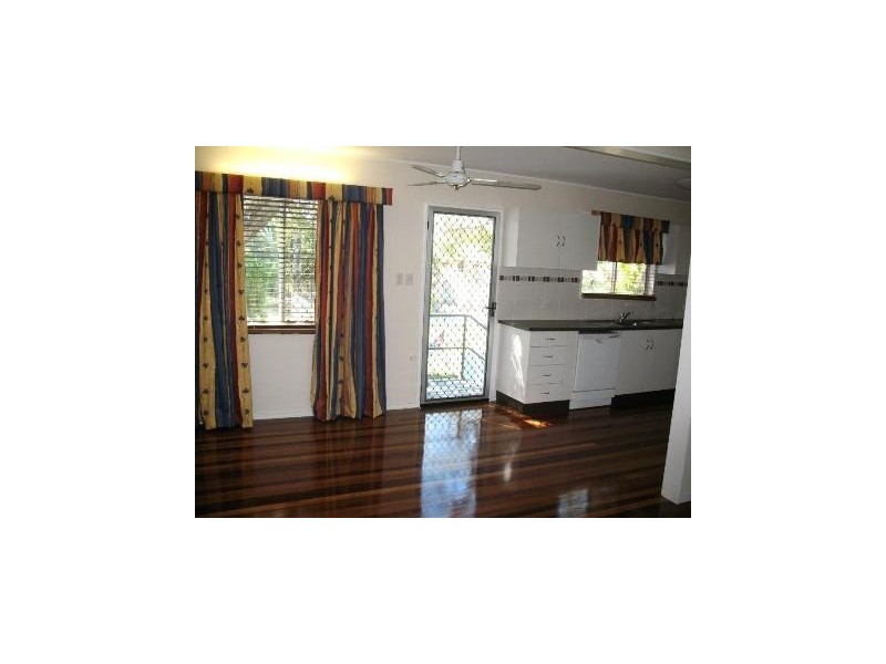 40 Renecol St, Rasmussen QLD 4815