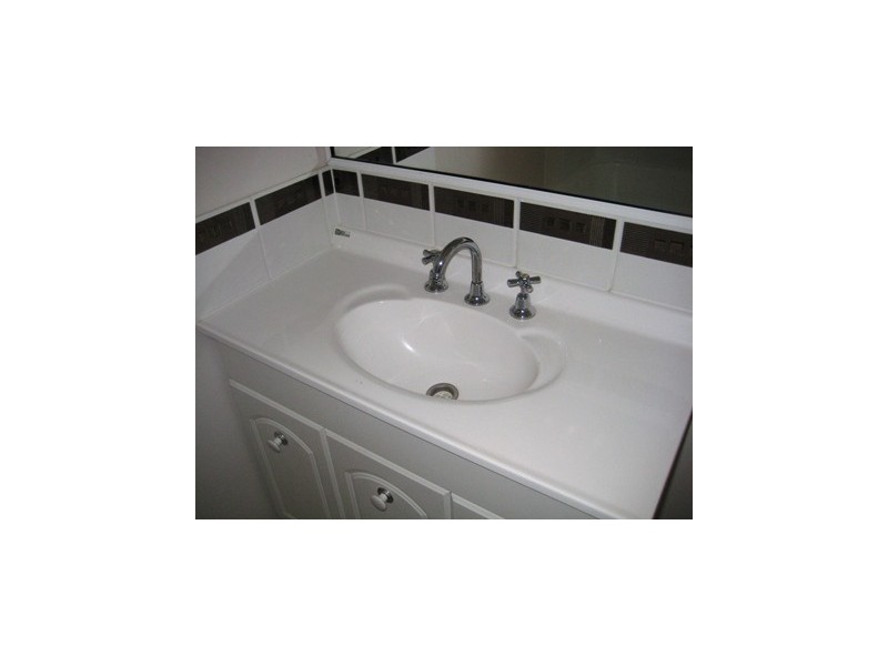 8 Crista Crt, Kelso QLD 4815