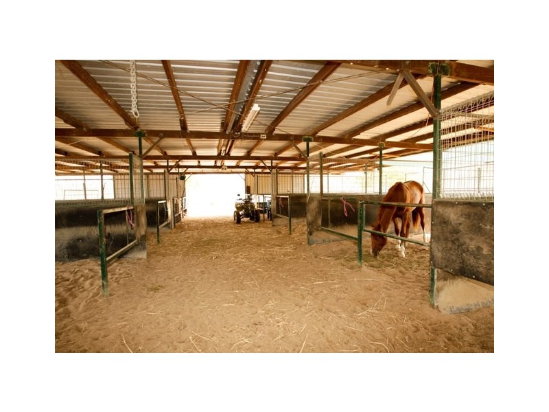 40961  Bruce Highway, Black River QLD 4818