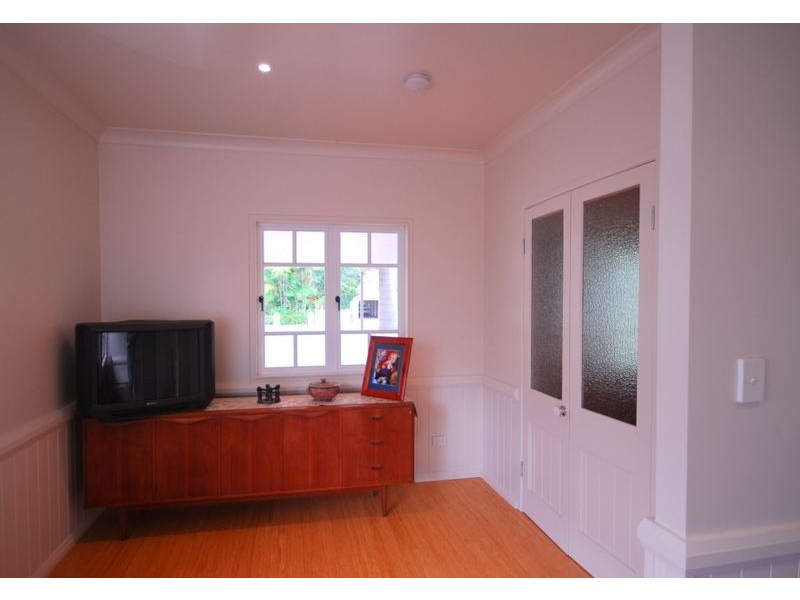 25 Princes Road, Hyde Park QLD 4812