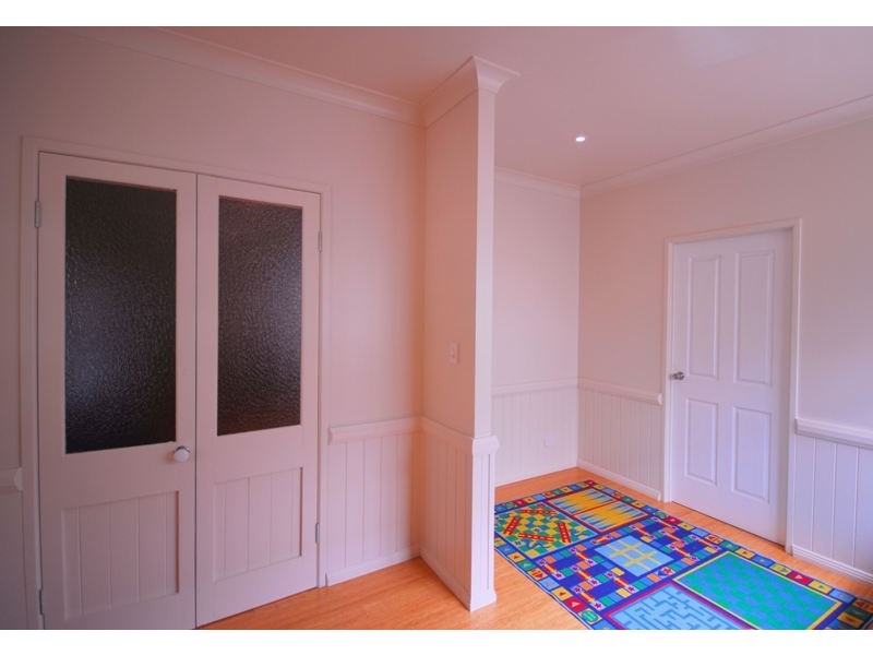 25 Princes Road, Hyde Park QLD 4812