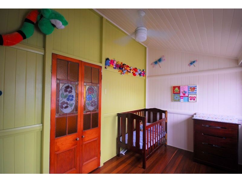 25 Princes Road, Hyde Park QLD 4812