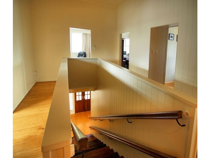 25 Princes Road, Hyde Park QLD 4812