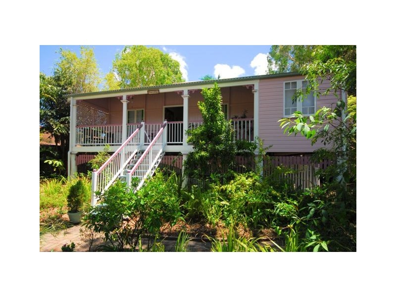 26 Sturges Street, Hermit Park QLD 4812