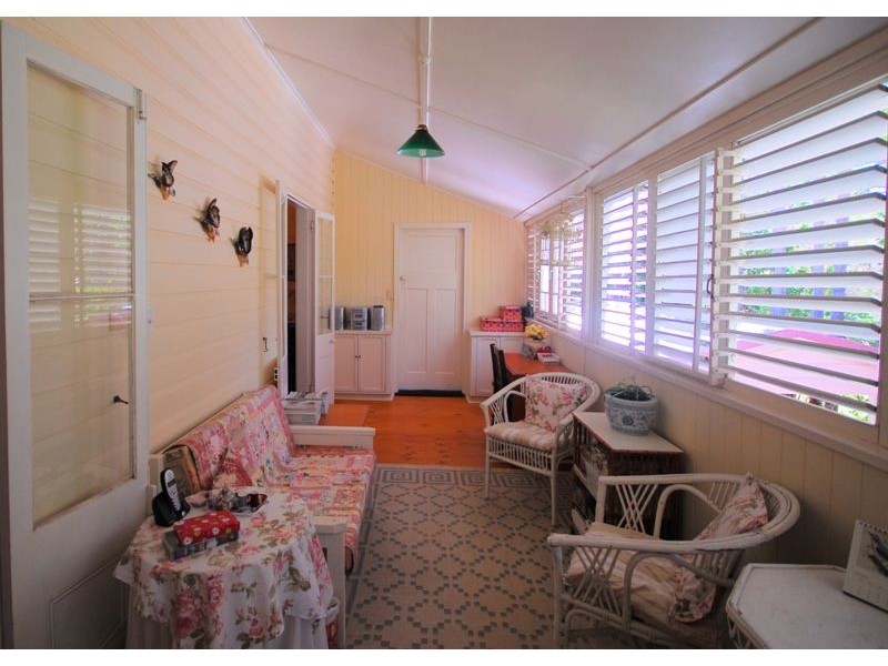 26 Sturges Street, Hermit Park QLD 4812