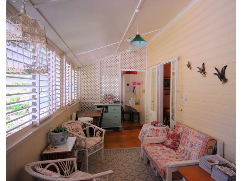 26 Sturges Street, Hermit Park QLD 4812