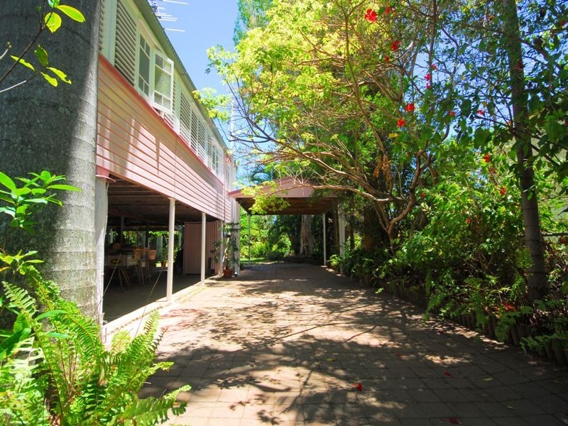 26 Sturges Street, Hermit Park QLD 4812