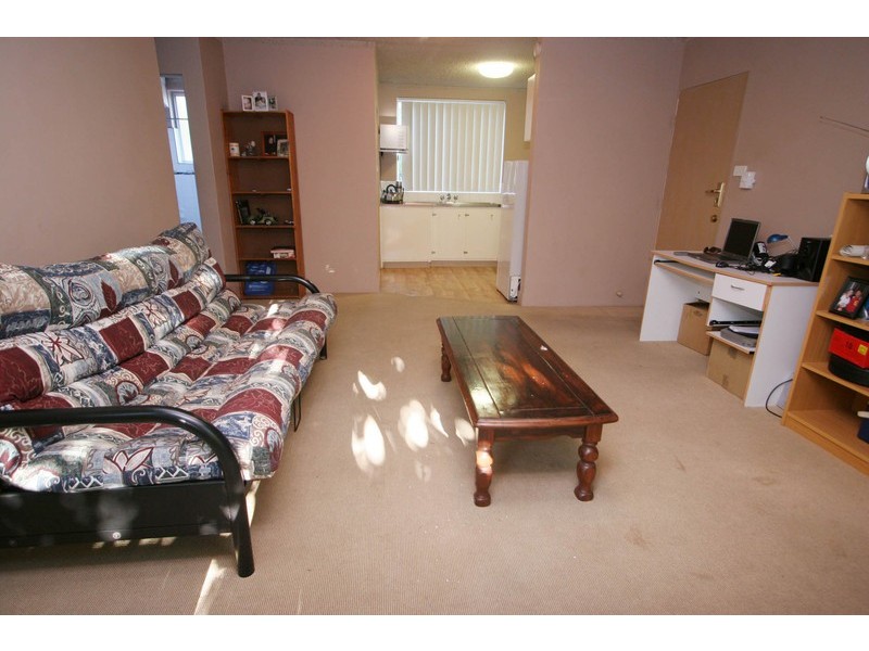 2/17 Stanton Terrace, North Ward QLD 4810