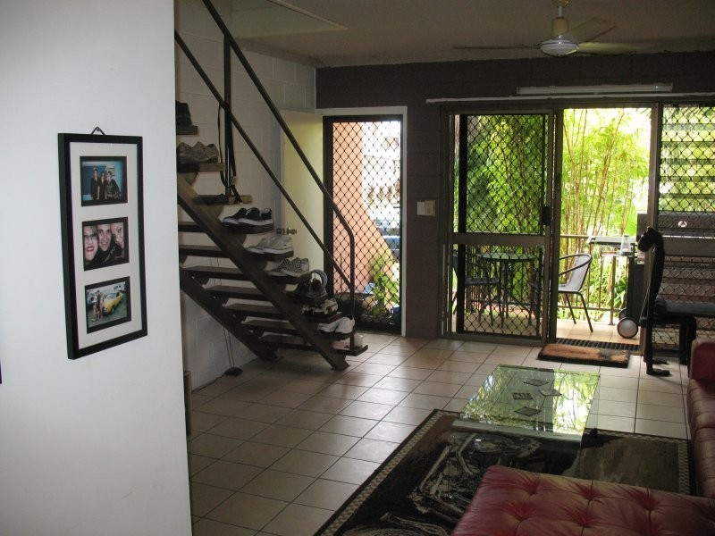 6/25 Roberts Street, Hermit Park QLD 4812
