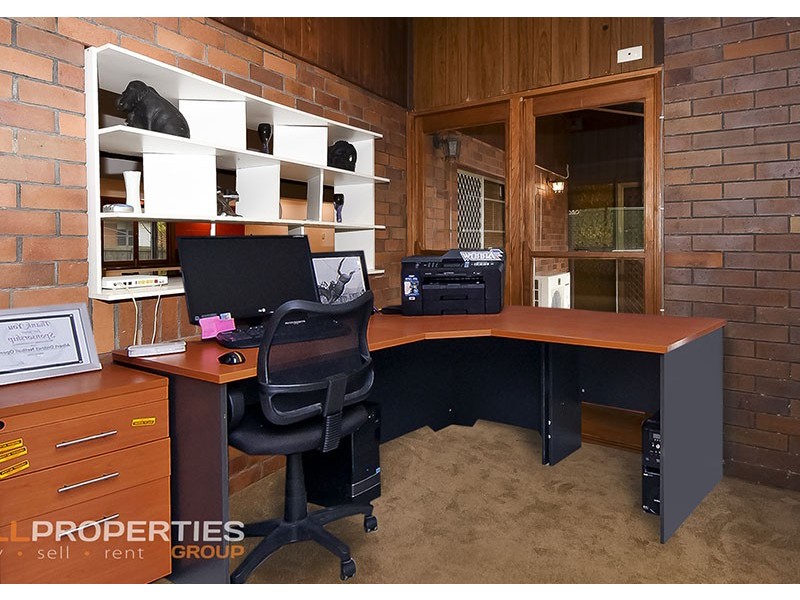 20 Blackton Street, Logan Central QLD 4114