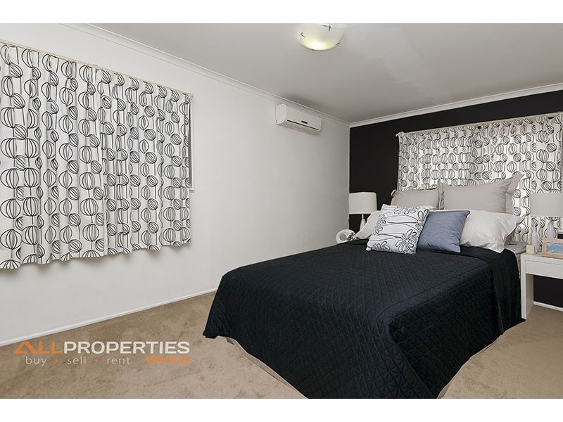 20 Blackton Street, Logan Central QLD 4114