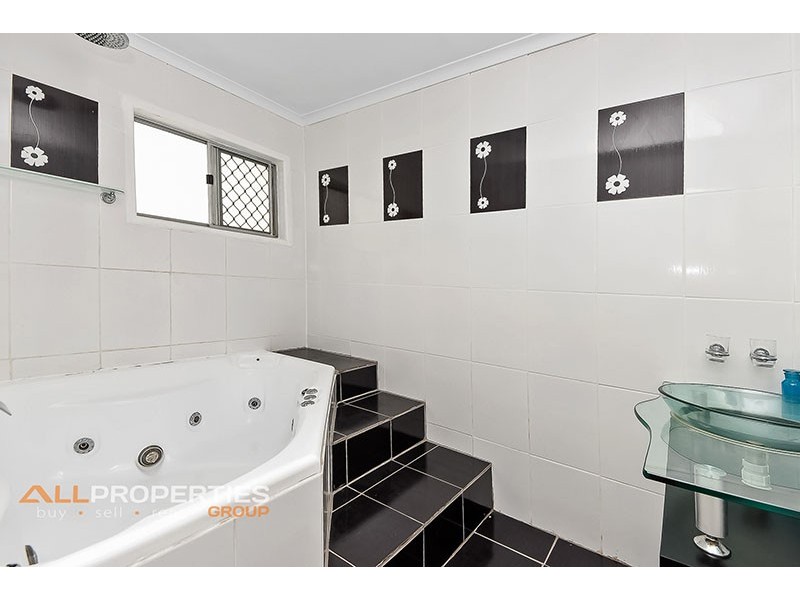 20 Blackton Street, Logan Central QLD 4114