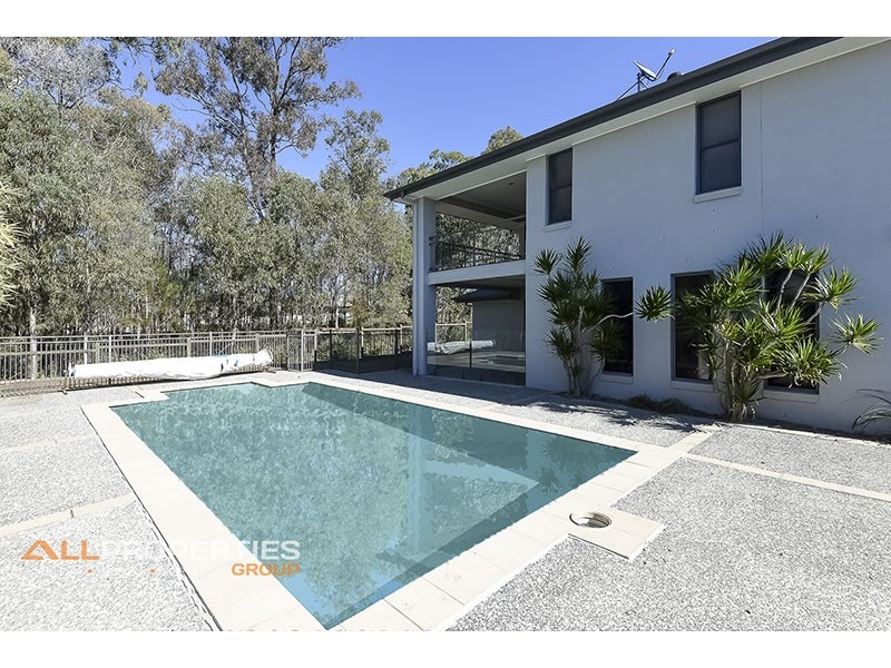 64 Lauradale Crescent, Ormeau QLD 4208