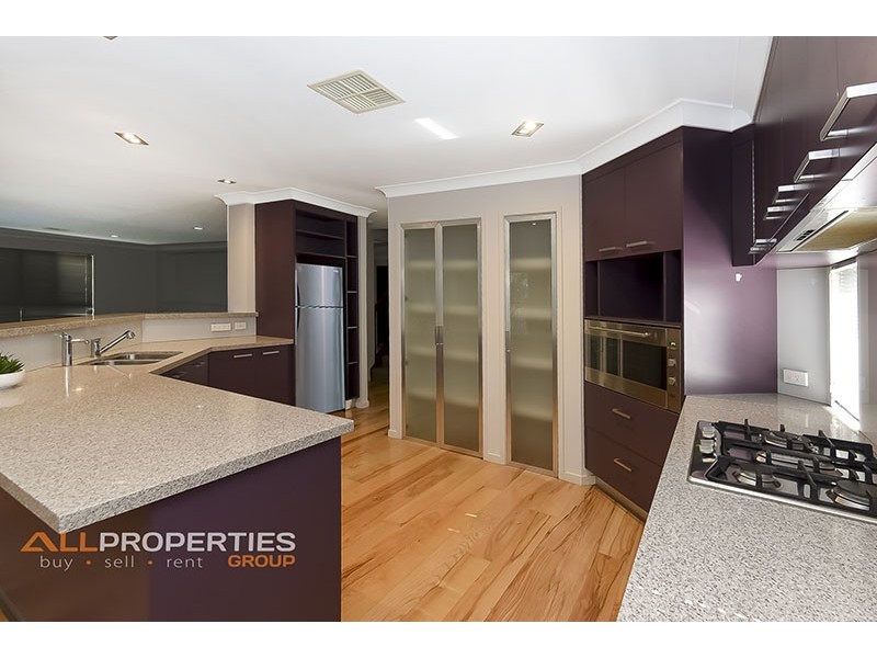 64 Lauradale Crescent, Ormeau QLD 4208