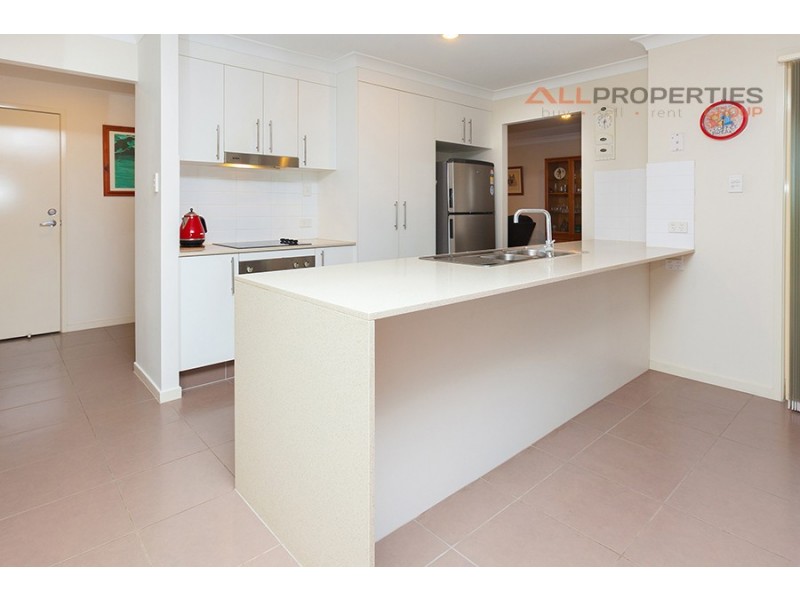 18 Chaka Street, Hillcrest QLD 4118