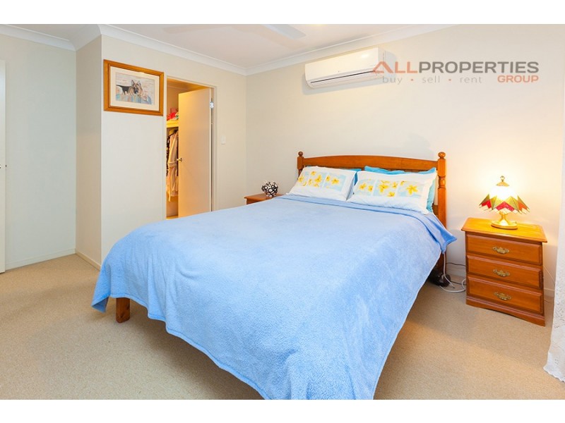 18 Chaka Street, Hillcrest QLD 4118