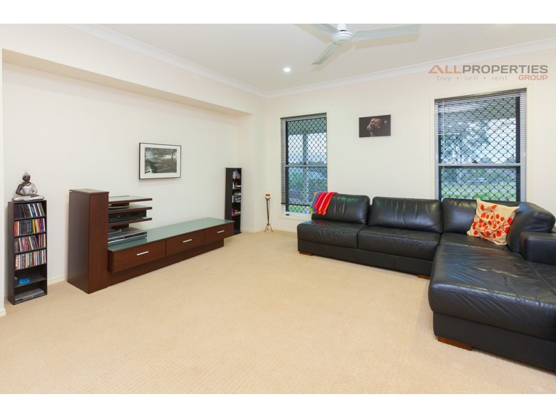 29 Border Crescent, New Beith QLD 4124