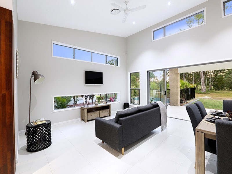 16 Equine Estate, South Maclean QLD 4280