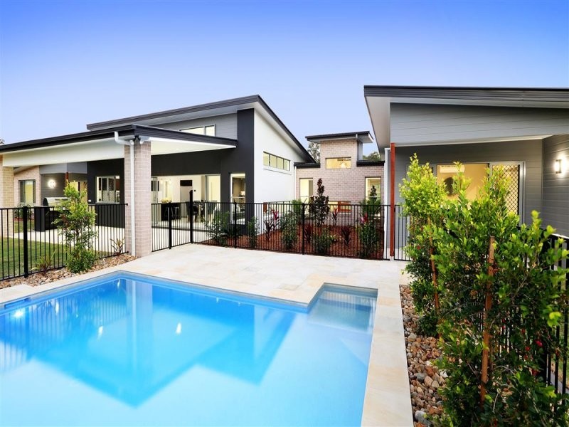 16 Equine Estate, South Maclean QLD 4280