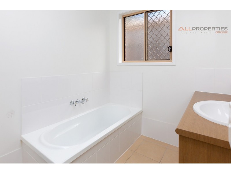 13/52 Freshwater Dr, Berrinba QLD 4117