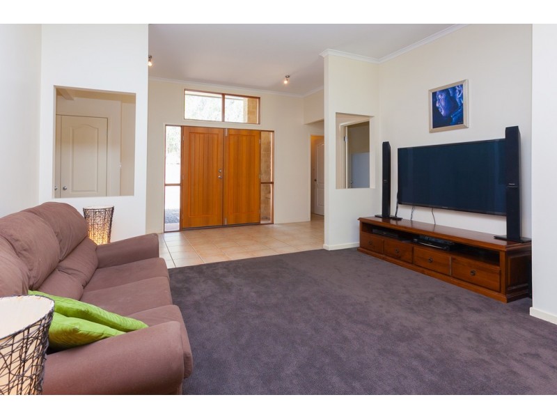 136 Baaring Drive, Karana Downs QLD 4306