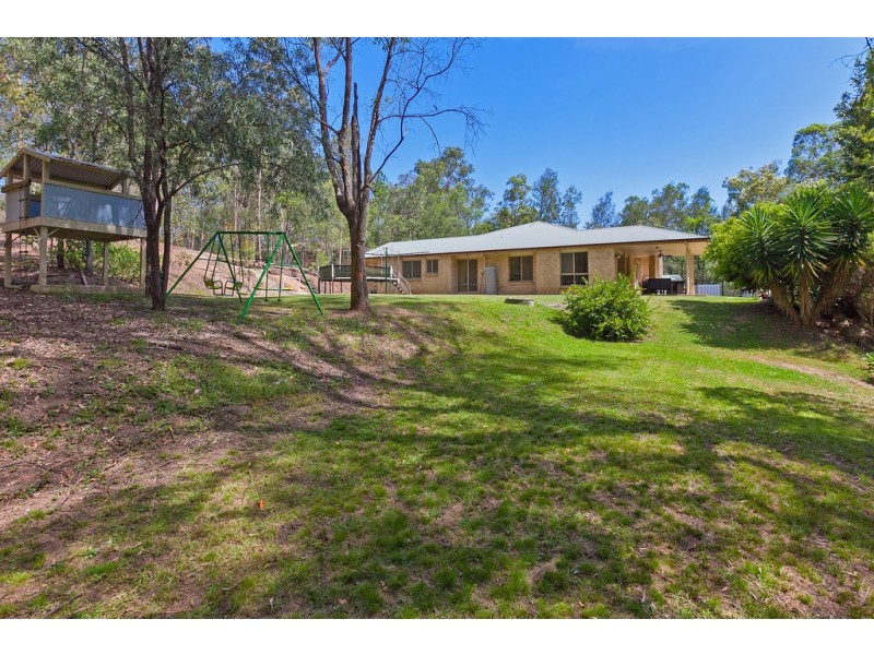 136 Baaring Drive, Karana Downs QLD 4306