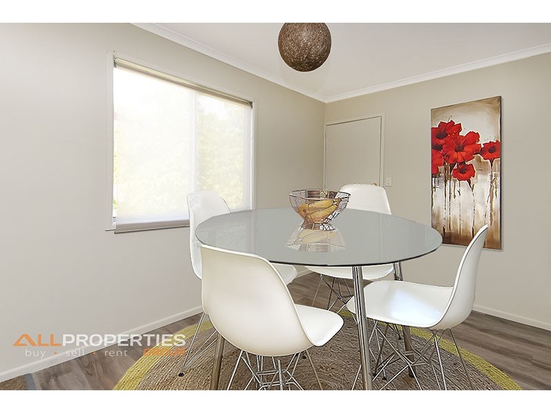 117 Waratah Drive, Crestmead QLD 4132