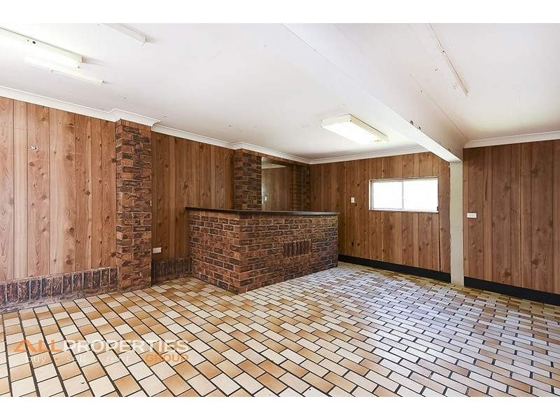 117 Waratah Drive, Crestmead QLD 4132