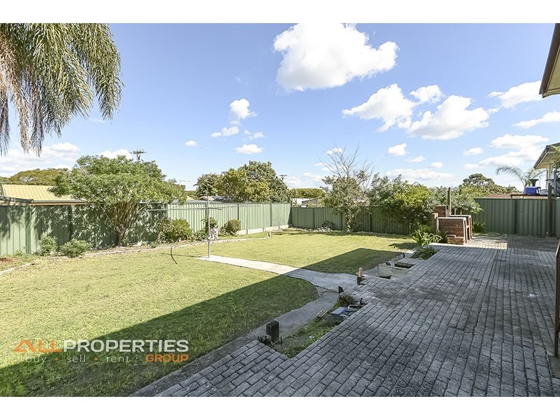 117 Waratah Drive, Crestmead QLD 4132