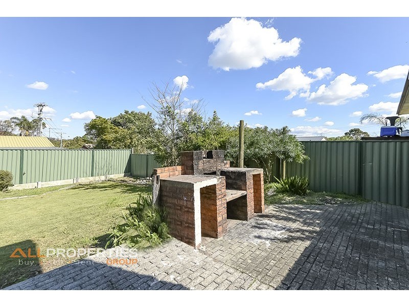 117 Waratah Drive, Crestmead QLD 4132