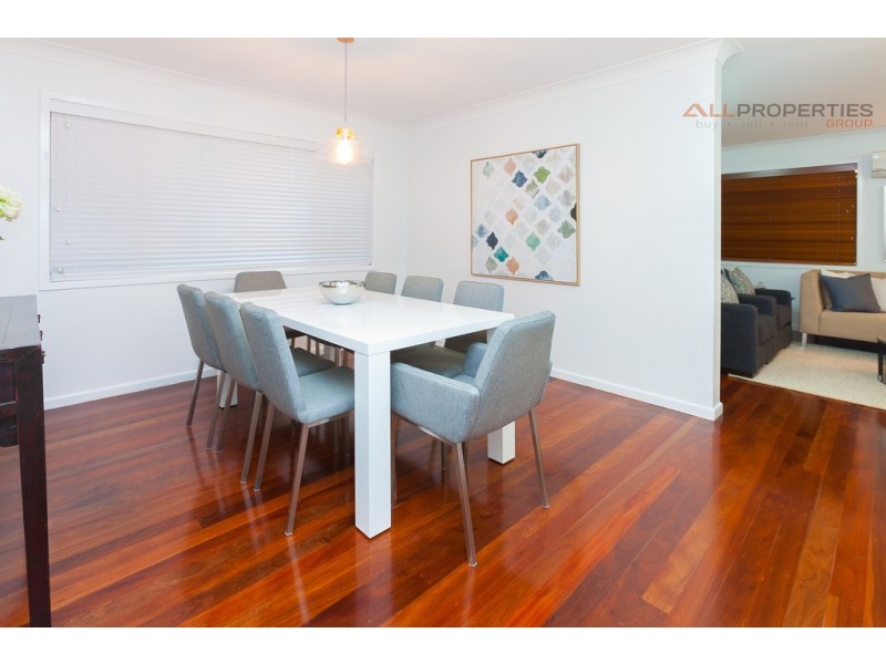 21 Kimba Street, Chapel Hill QLD 4069
