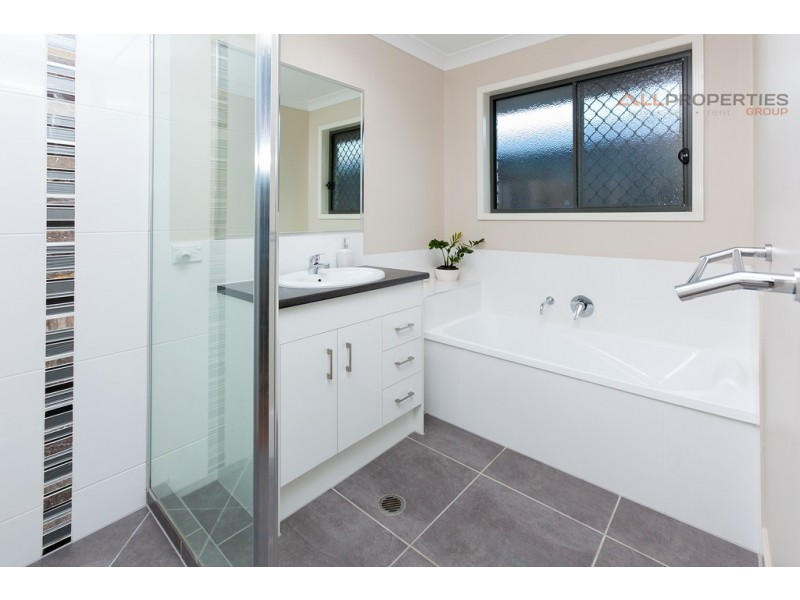 102 Darlington Dve, Yarrabilba QLD 4207