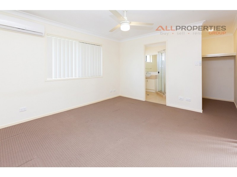 20 Dily Street, Hillcrest QLD 4118