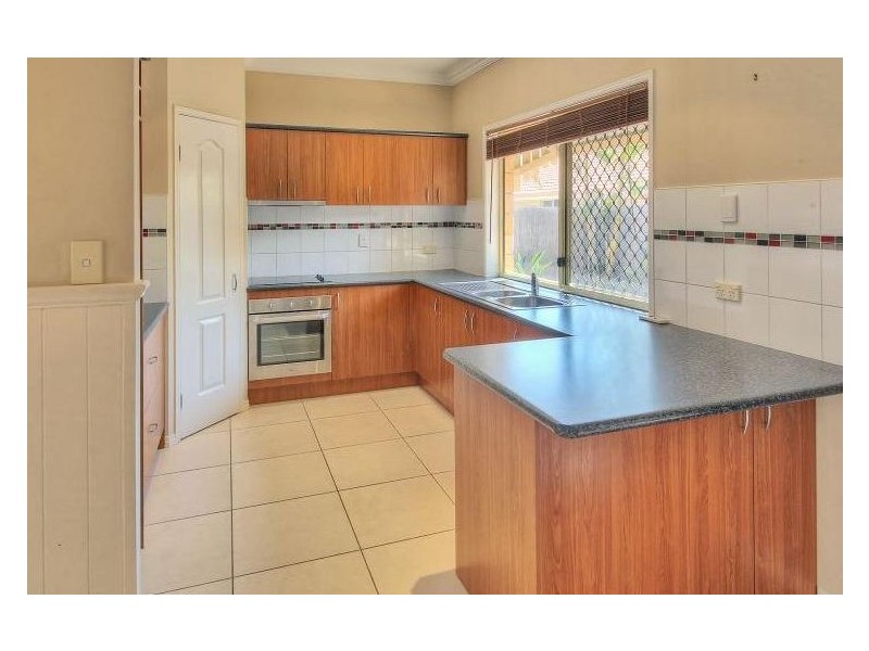 6 Moran Crescent, Forest Lake QLD 4078