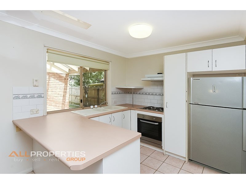 8 Kingsford Street, Forest Lake QLD 4078