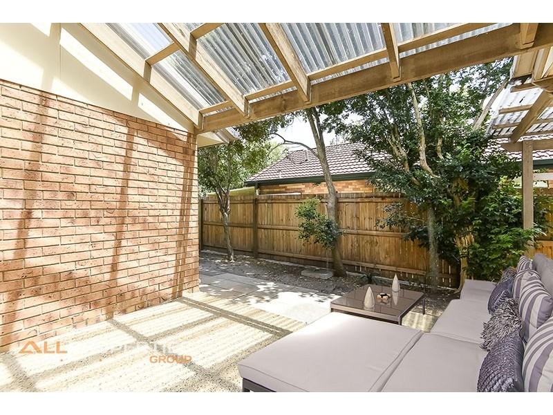 8 Kingsford Street, Forest Lake QLD 4078