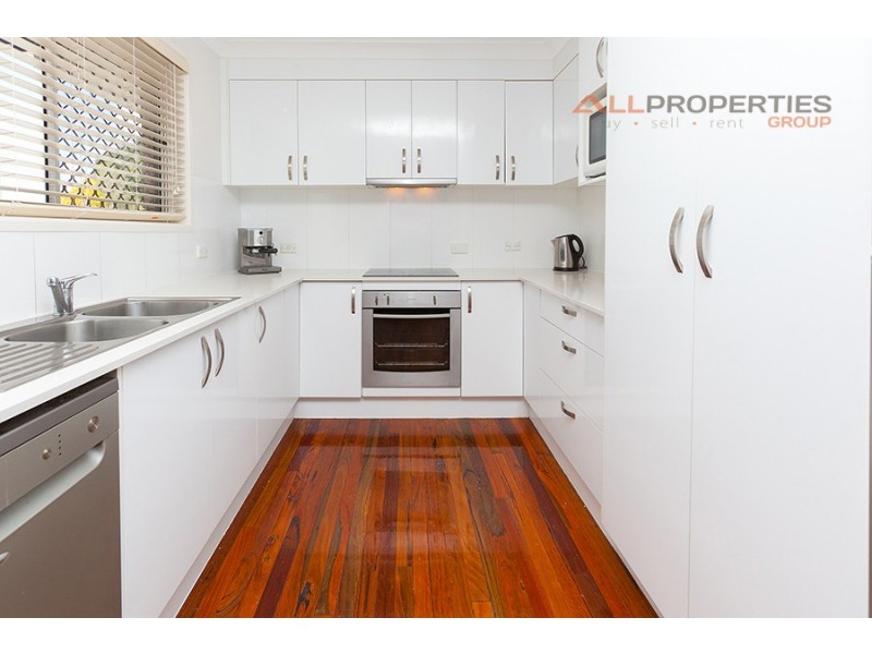 78 Peverell Street, Hillcrest QLD 4118