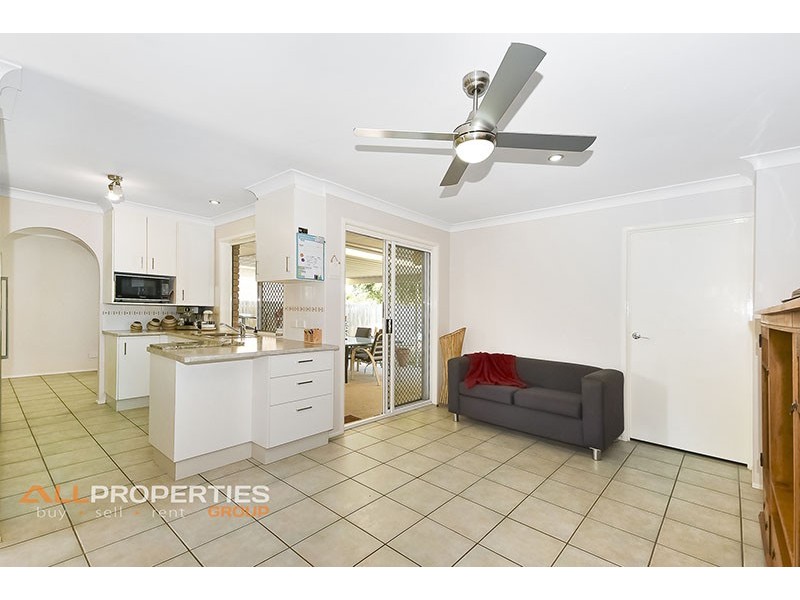 21 HALDHAM STREET, Regents Park QLD 4118