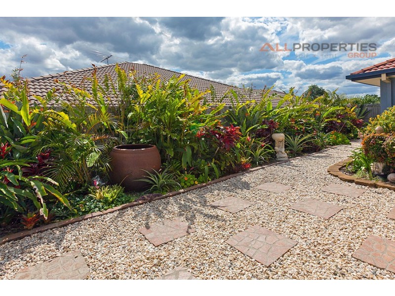 43 Parkwood Drive, Heathwood QLD 4110