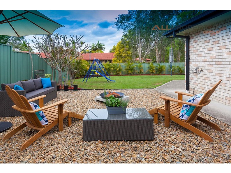 55 Conifer Street, Hillcrest QLD 4118