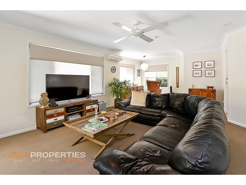 28 Mawson Place, Forest Lake QLD 4078