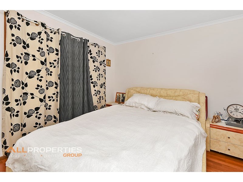 207 WALLER ROAD, Regents Park QLD 4118