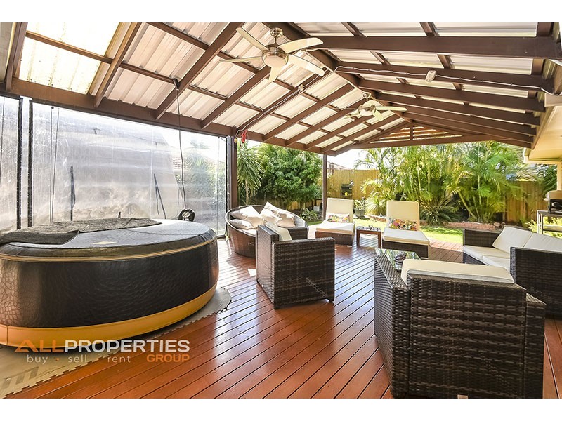 17 Glenlee Place, Parkinson QLD 4115
